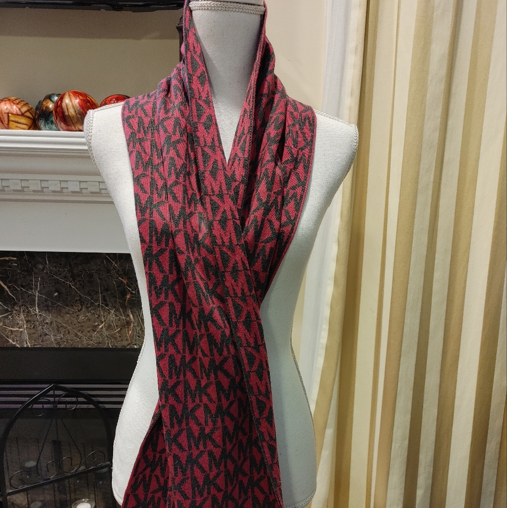 MICHAEL MICHAEL KORS MK LOGO SCRAF, RED/GRAY O/S - Picture 1 of 5